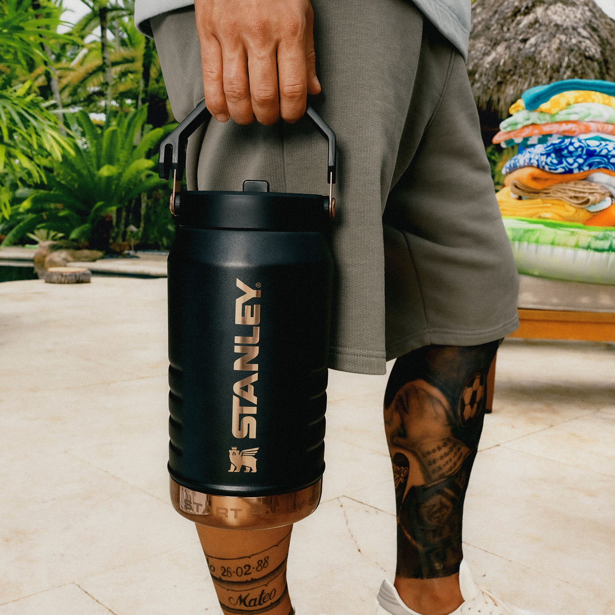 Jug Térmica Flip Straw Messi Black Stanley | 1.9L