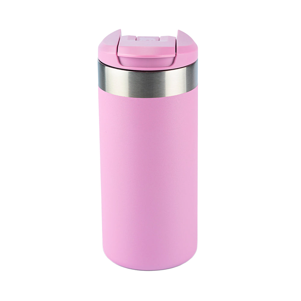 Copo térmico rosa com tampa articulada e anel de metal.