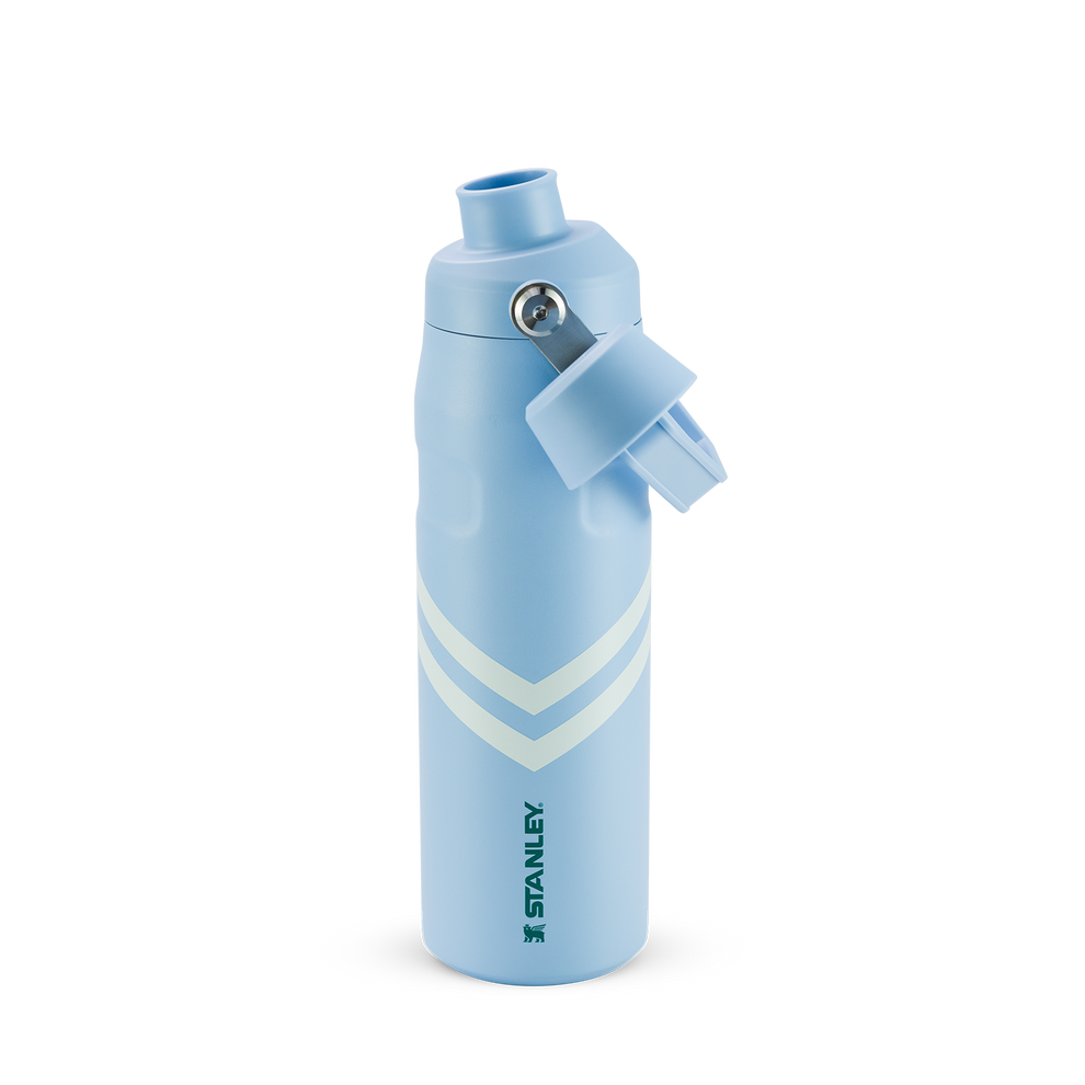 Stanley 1913 Garrafa Térmica Aerolight Fast Flow Cornflower Chevron 710ml