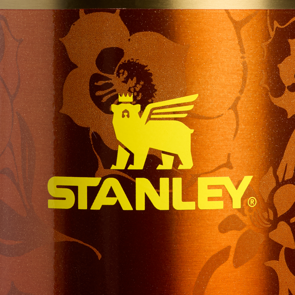 Stanley 1913 Copo Quencher Karol G 887ml