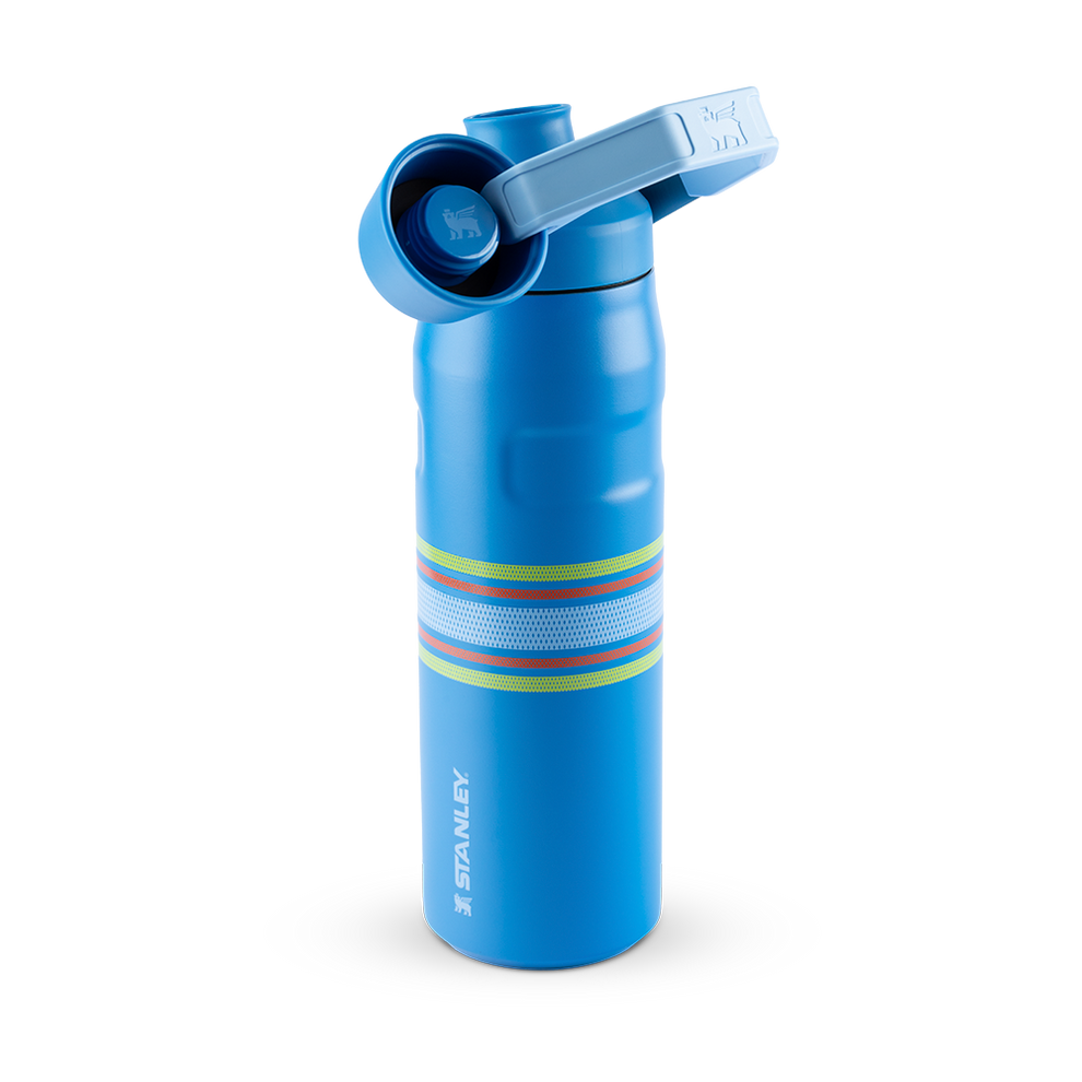 Stanley 1913 Garrafa Térmica Aerolight Fast Flow Varsity Azure Stripes 710ml